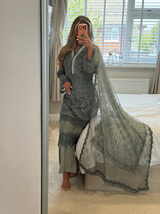 Maria Khaki Lace x