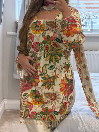Mehaar White