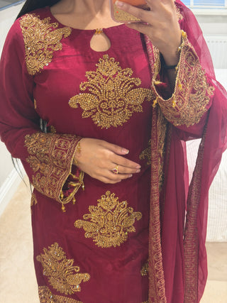 Anam Luxe Red x