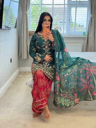 Elaya Emerald x