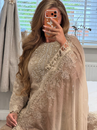 Luxe Maria Latte x
