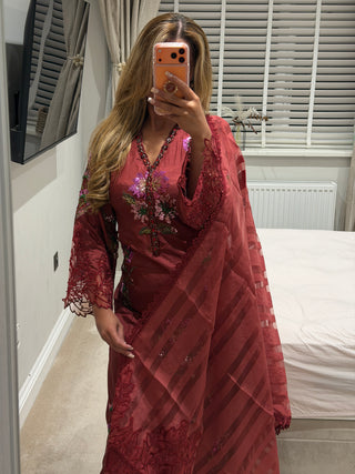 LUXE Maria Red Flora x