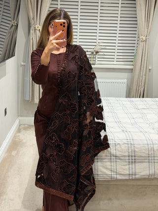 Brown Rose x