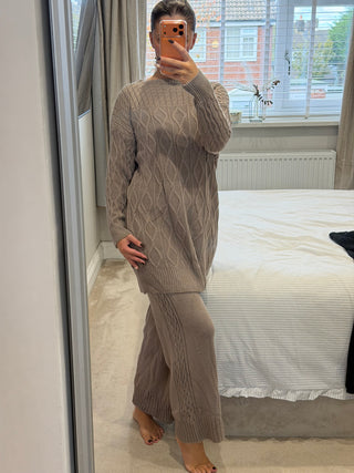 Maya Knit