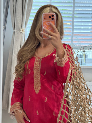 Alina Pink