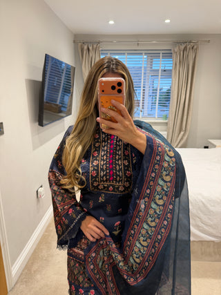 Navy Dream x