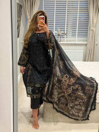 Luxe Maria Black 💕