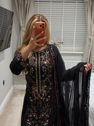 Agha Noor Noir x