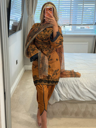 Parisa Brown