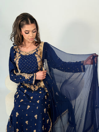 Royale Nahia Navy