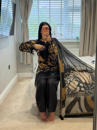 M Prints Black x