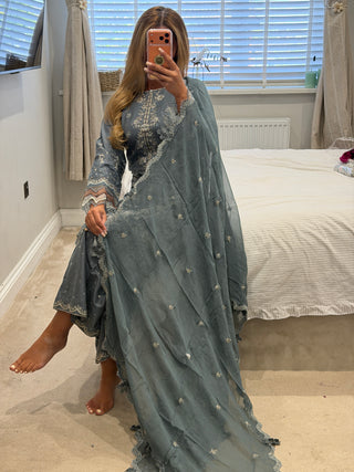 Alina Luxe x