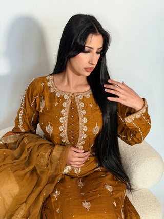 Royale Nurah Auburn