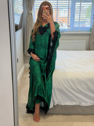 Nyra Kaftan x