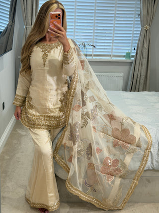 Naila Gold Luxe
