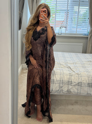 Leila Brown x