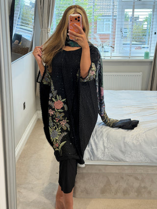 Maria Kaftan Black