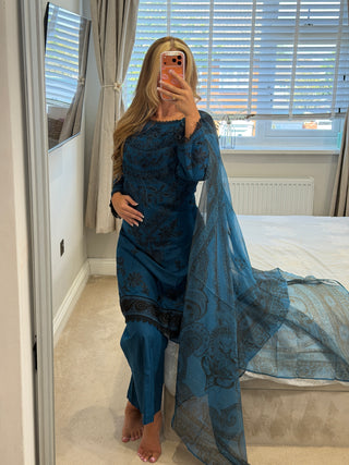 Parisa Blue