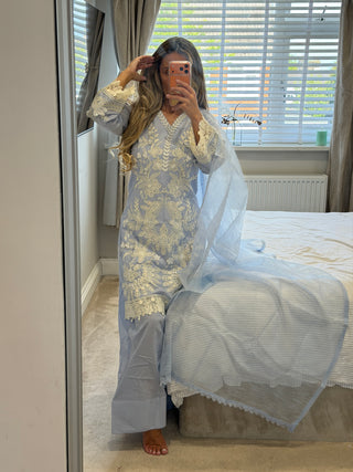 Saria Blue x