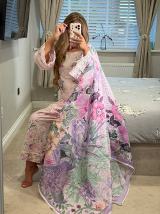 Karma Floral Lilac x