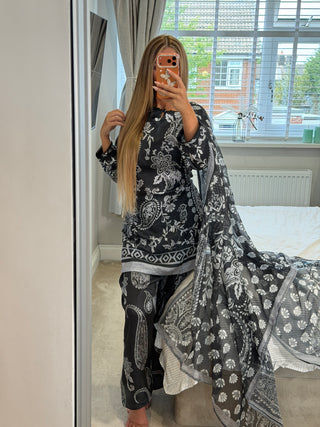Luxe Silk Aira x