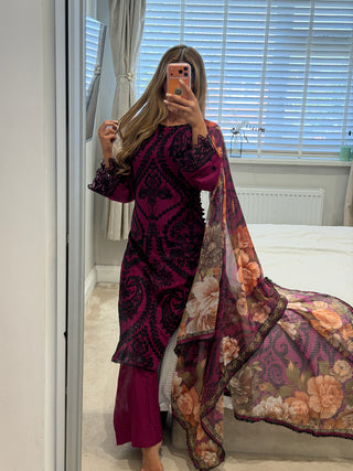 Esra Pink x