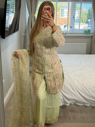 Azra Mint x