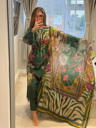 ✨ MPRINTS ✨ Zoya x