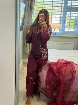 Red Bloom x