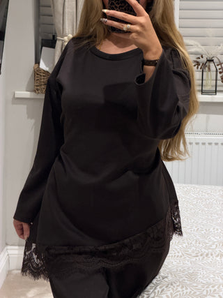 Arii Brown