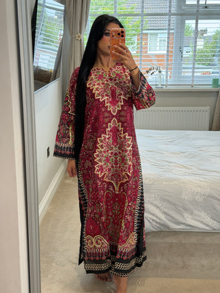 Amali Rouge x