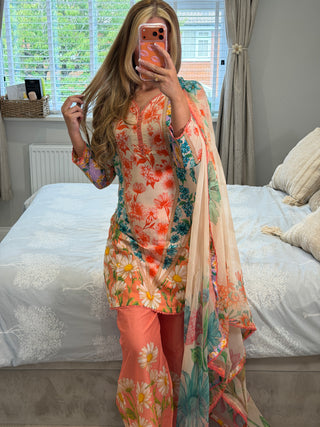Bloom in Peach