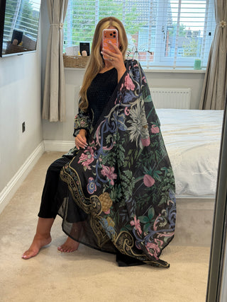Maria Kaftan Black