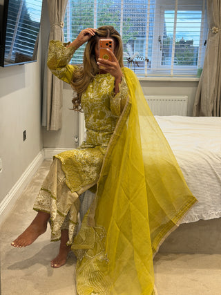 Amina Luxe x