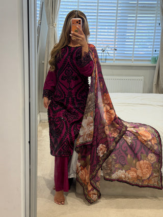 Esra Pink x