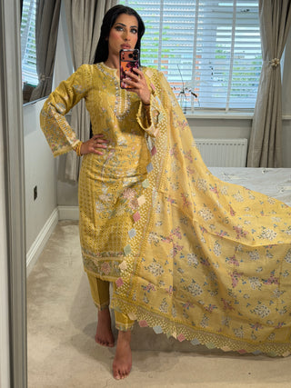 Ivana Yellow