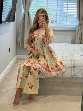 Noor Kamal Creme x