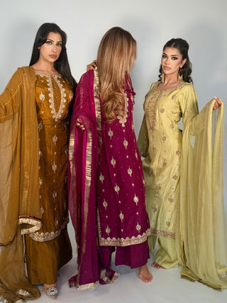 Royale Nurah Pink
