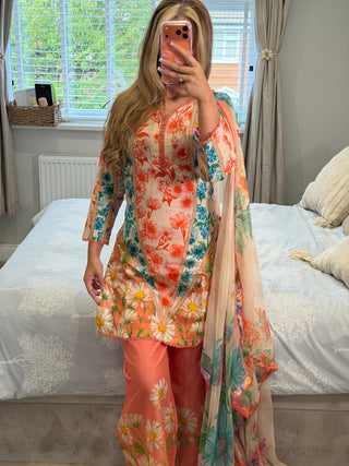 Bloom in Peach