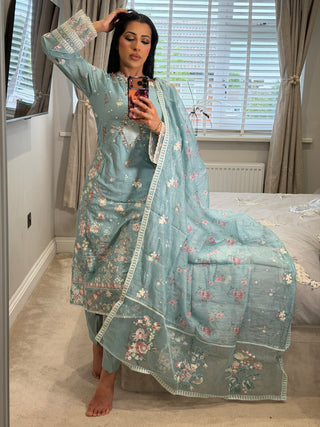 Ivana Blue