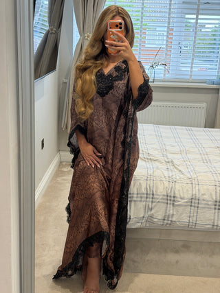 Leila Brown x