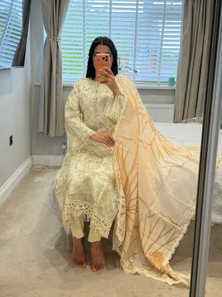 Ilara Luxe White x