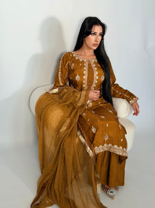 Royale Nurah Auburn