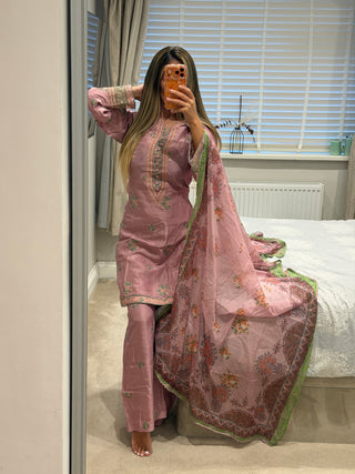 Pastel Edit Pink x