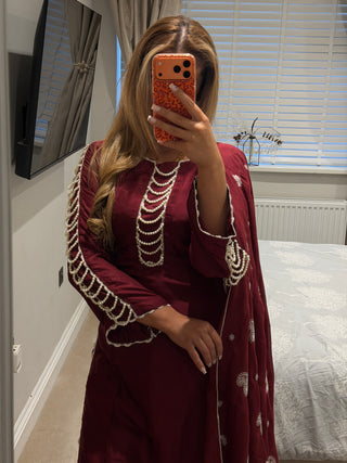 Pearls&Lace Burgundy x