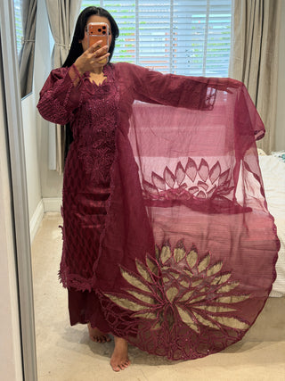 Rang Rasiya Red x