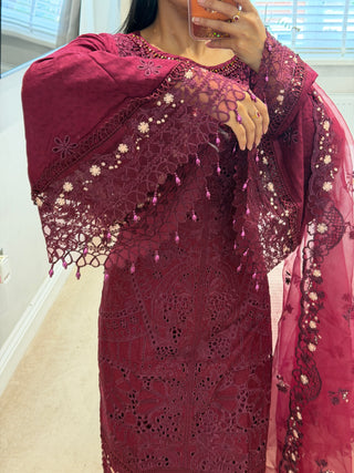 Ivana Burgundy x
