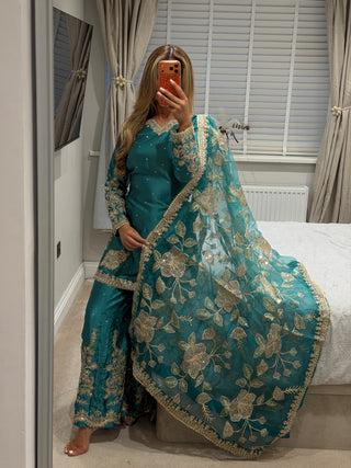 Duaa Teal x