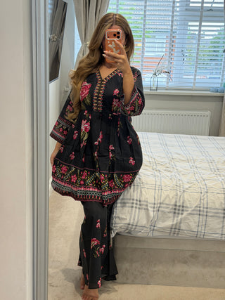 Noor Kamal Noir x