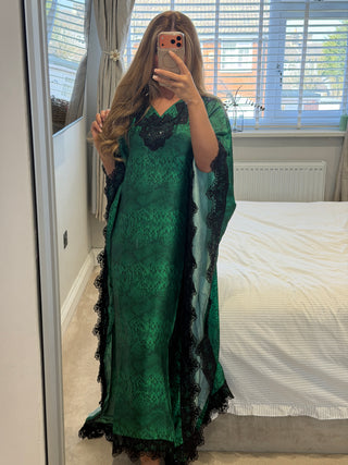 Nyra Kaftan x